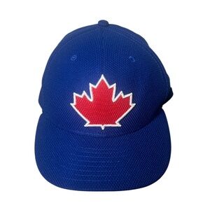 Toronto Blue Jays New Era 59Fifty Fitted Baseball Hat Blue Maple Leaf Size 7 3/8